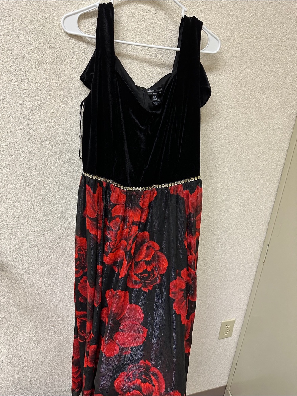 Alexa B Nites 16W Maxi dress